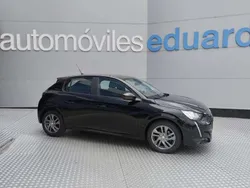 Negro Usado 2022 Peugeot 208 Active Utilitario | 10.500 € (Super precio)