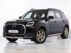 Negro Usado 2024 Mini Countryman Classic SUV | 36.975 € (Buen precio)