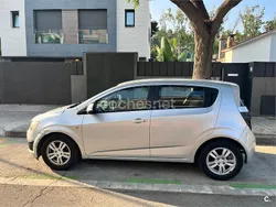 Gris / plata Usado 2014 Chevrolet Aveo LS Berlina | 5600 € (Precio justo)