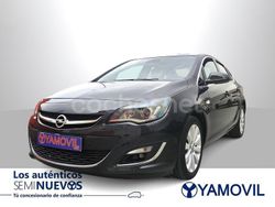 Negro Usado 2015 Opel Astra Excellence Berlina | 11.980 € (Caro)