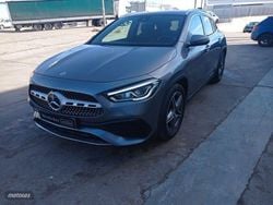 Gris / plateado Usado 2023 Mercedes GLA200 AMG line SUV | 35.000 € (Precio justo)