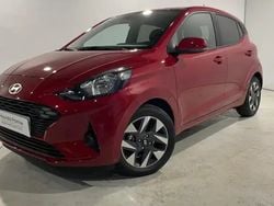 Rojo Usado 2024 Hyundai i10 Utilitario | 14.990 € (Un poco caro)
