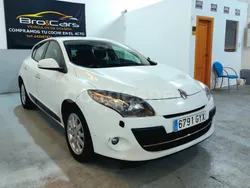 Blanco Usado 2010 Renault Mégane III Dynamique Berlina | 2800 € (Un poco caro)