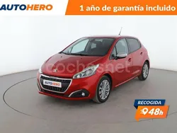 Rojo Usado 2019 Peugeot 208 Signature Sky Utilitario | 10.299 € (Precio justo)