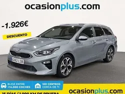 Plateado Usado 2021 Kia Ceed Familiar | 19.264 € (Caro)