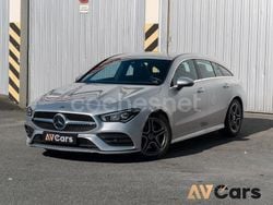 Gris / plata Usado 2022 Mercedes CLA200 Shooting Brake Familiar | 32.989 € (Precio justo)