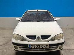 Blanco Usado 2003 Renault Mégane II Dynamique Berlina | 2250 € (Precio justo)