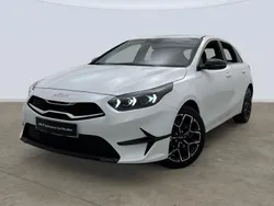Blanco Usado 2024 Kia Ceed Style Berlina | 21.995 € (Precio justo)