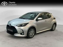 Gris Usado 2024 Toyota Yaris Hybrid Active | 22.750 € (Precio justo)