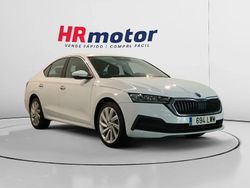 Gris Usado 2022 Skoda Octavia Ambition Berlina | 22.390 € (Precio justo)