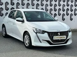 Blanco Usado 2020 Peugeot 208 Active Utilitario | 10.990 € (Precio justo)