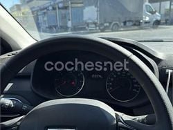 Rojo Usado 2022 Dacia Sandero Essentiel Utilitario | 9700 € (Precio justo)