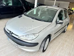 Gris / plata Usado 2005 Peugeot 206 Berlina | 1990 € (Precio justo)