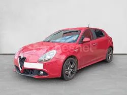 Granate Usado 2017 Alfa Romeo Giulietta Utilitario | 12.900 €