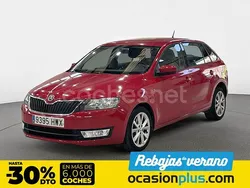 Rojo Usado 2014 Skoda Rapid Ambition Utilitario | 10.800 € (Caro)