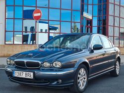 Gris / plata Usado 2002 Jaguar X-type Executive Berlina | 3450 € (Buen precio)