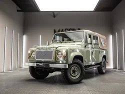 Verde Usado 2005 Land Rover Defender SUV | 78.999 €