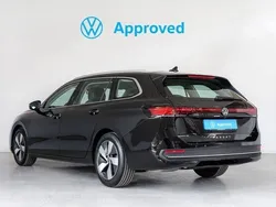Negro Nuevo 2024 VW Passat Business Familiar | 37.900 € (Precio justo)