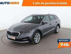 Gris Usado 2023 Skoda Octavia Scout 4x4 Familiar | 29.809 €