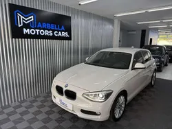 Blanco Usado 2015 BMW 118 Comfort Edition Utilitario | 15.990 € (Buen precio)