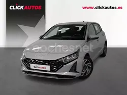 Gris / plata Usado 2025 Hyundai i20 Berlina | 20.800 € (Precio justo)