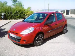 Granate Usado 2010 Renault Clio II Berlina | 5480 € (Precio justo)