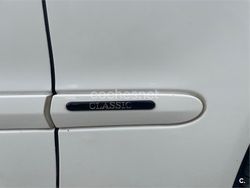 Blanco Usado 2003 Mercedes C200 Classic Berlina | 6900 € (Caro)
