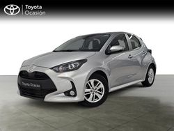 Gris Usado 2024 Toyota Yaris Edition Berlina | 17.890 € (Buen precio)