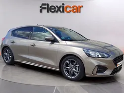Marrón Usado 2018 Ford Focus ST-Line Berlina | 13.990 €