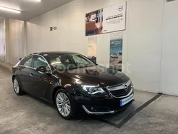 Granate Usado 2015 Opel Insignia Excellence Berlina | 11.900 € (Precio justo)