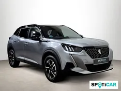 Gris Usado 2023 Peugeot 2008 GT SUV | 21.500 € (Precio justo)