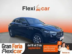 Azul Usado 2017 Maserati Levante GranLusso SUV | 39.990 € (Buen precio)