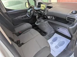 Blanco Usado 2019 Peugeot Partner Premium Monovolumen | 14.850 €