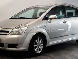 Beige Usado 2008 Toyota Corolla Verso Sol Monovolumen | 7500 € (Caro)