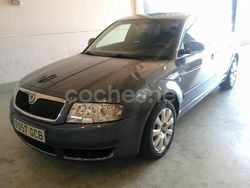 Gris / plata Usado 2008 Skoda Superb Comfort Berlina | 3590 €
