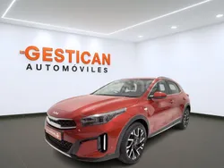 Rojo Usado 2024 Kia XCeed SUV | 20.990 € (Precio justo)