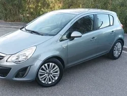 Gris claro Usado 2012 Opel Corsa | 4990 € (Un poco caro)