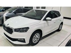 Nuevo 2025 Skoda Fabia Selection Utilitario | 17.990 € (Precio justo)