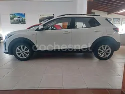 Blanco Usado 2023 Kia Stonic SUV | 14.995 € (Precio justo)