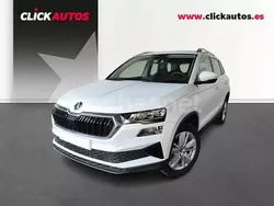 Blanco Usado 2025 Skoda Karoq Selection SUV | 29.000 € (Caro)