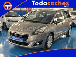 Beige Usado 2014 Peugeot 5008 Style Monovolumen | 8999 € (Precio justo)