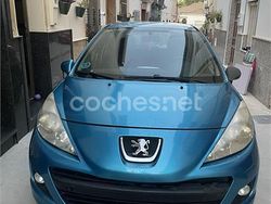 Azul Usado 2011 Peugeot 207 Access Berlina | 3800 € (Buen precio)