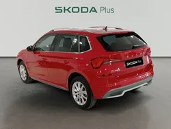 Rojo Usado 2022 Skoda Kamiq Style SUV | 22.490 € (Precio justo)