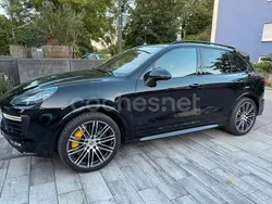 Negro Usado 2017 Porsche Cayenne Turbo S SUV | 58.999 €