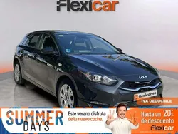 Negro Usado 2023 Kia Ceed 2 Berlina | 17.890 € (Caro)