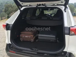 Blanco Usado 2023 Toyota RAV4 Hybrid Advance SUV | 31.900 € (Precio justo)