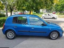 Azul Usado 2003 Renault Clio II Privilege Berlina | 1999 € (Precio justo)