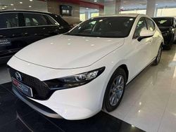 Blanco Usado 2024 Mazda 3 Prime-Line Utilitario | 22.975 €