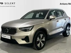 Gris Usado 2023 Volvo XC40 Core SUV | 35.500 € (Precio justo)