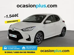 Blanco Usado 2021 Toyota Yaris Hybrid Business Edition Berlina | 16.990 € (Buen precio)
